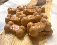 Load image into Gallery viewer, Peanut Butter Pawsicles Frozen Dog Treats
